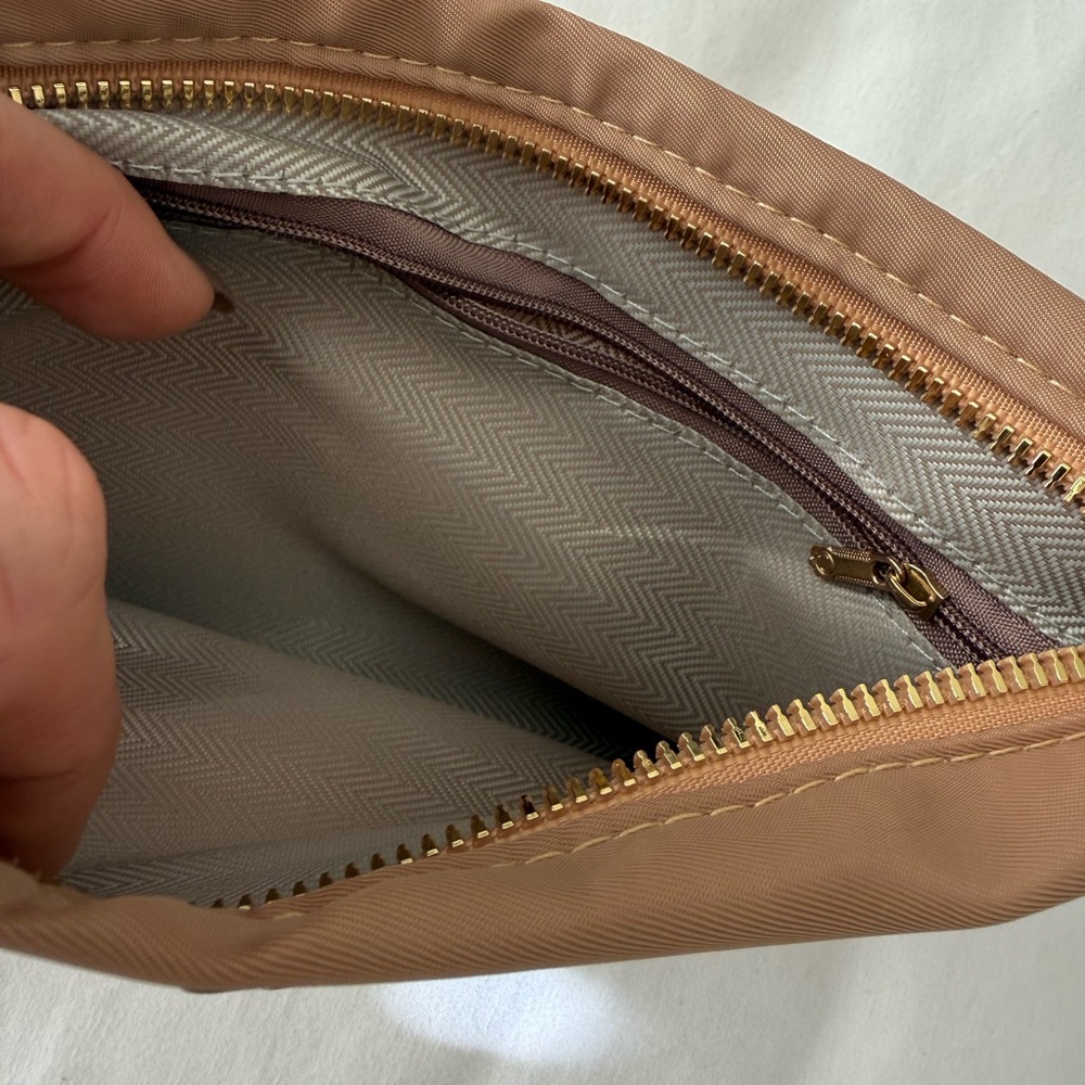 New Prada pouch - Picture 3 of 6